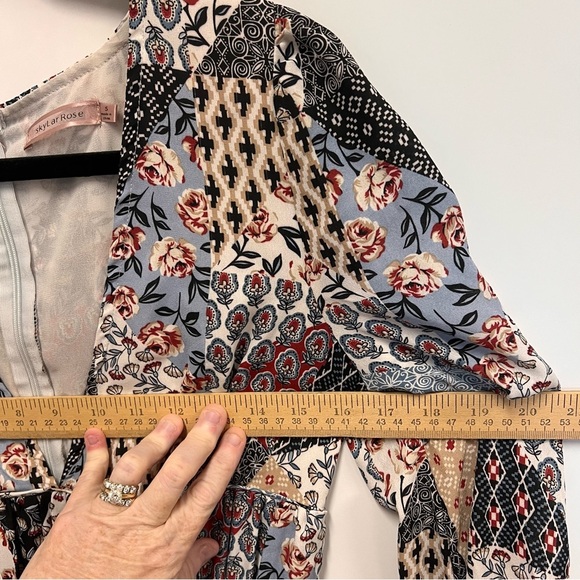 Skylar Rose V-Neck Midi Smock Dress in 70s Patchwork Print Size Small - Picture 12 of 15